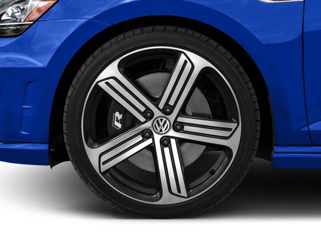 2017 Volkswagen Golf R DCC & Navigation 4Motion