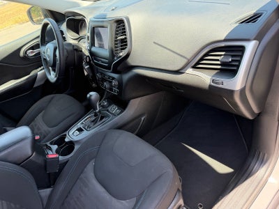 2019 Jeep Cherokee Upland