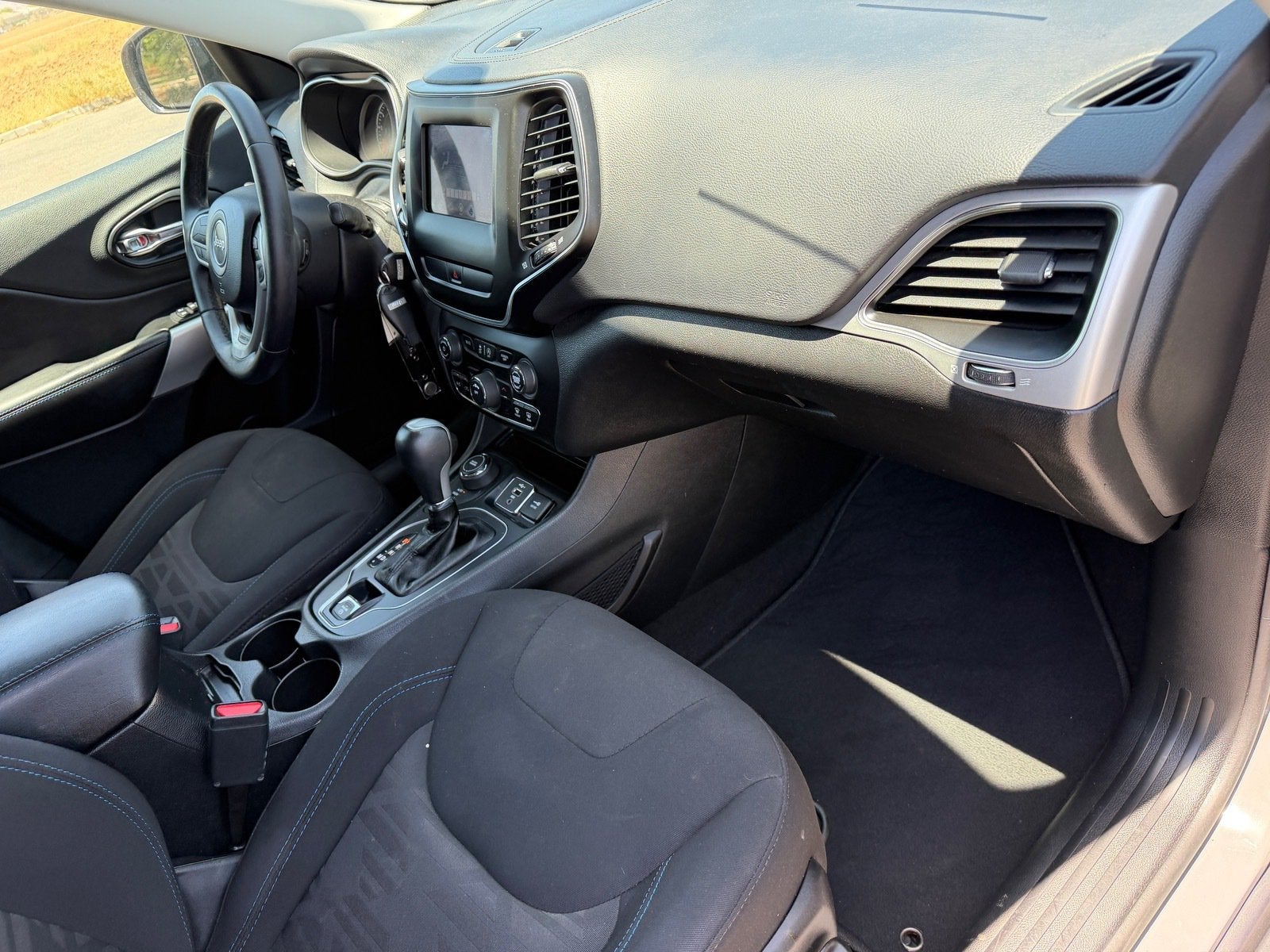 2019 Jeep Cherokee Upland