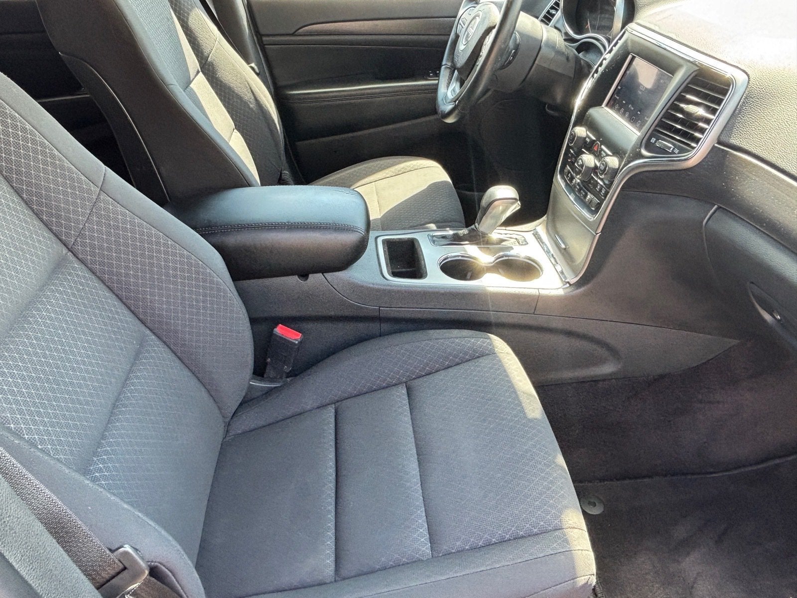 2018 Jeep Grand Cherokee Laredo E