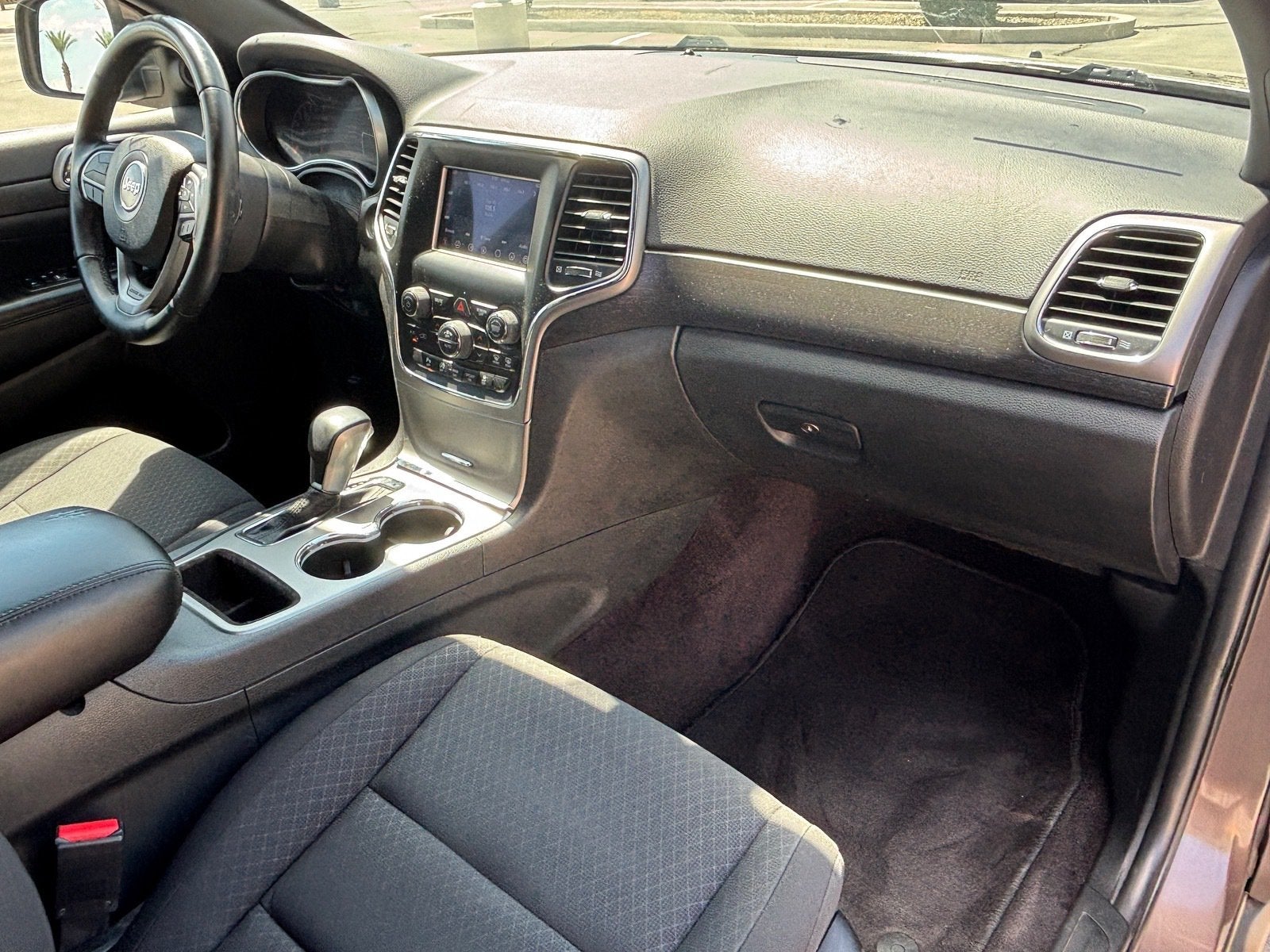2018 Jeep Grand Cherokee Laredo E