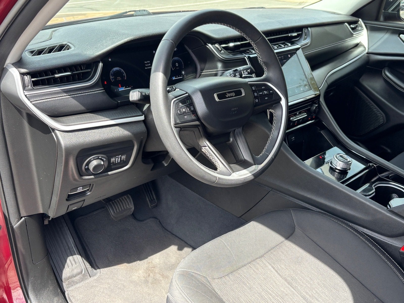 2023 Jeep Grand Cherokee L Laredo