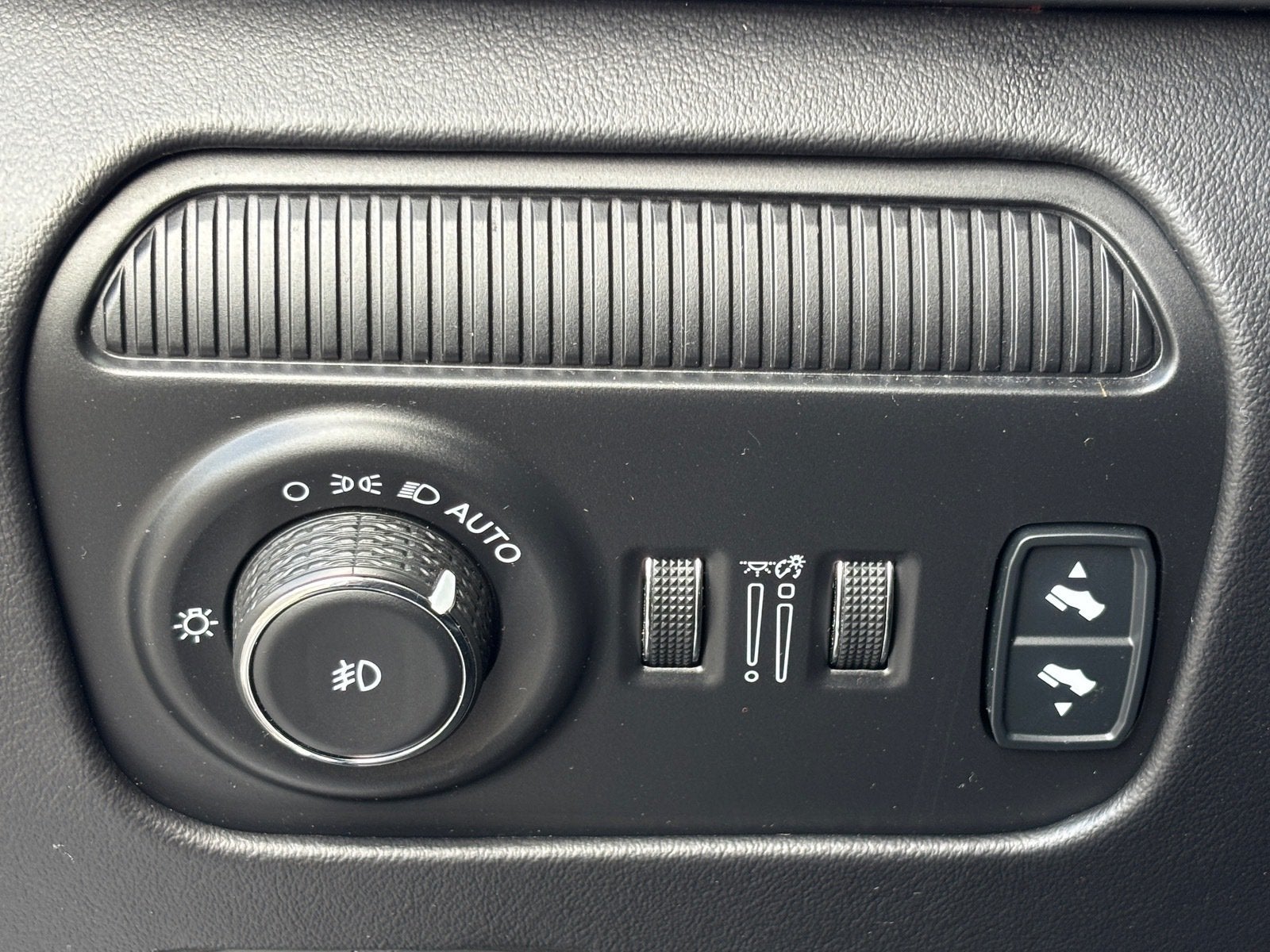2024 Jeep Grand Wagoneer L Series III