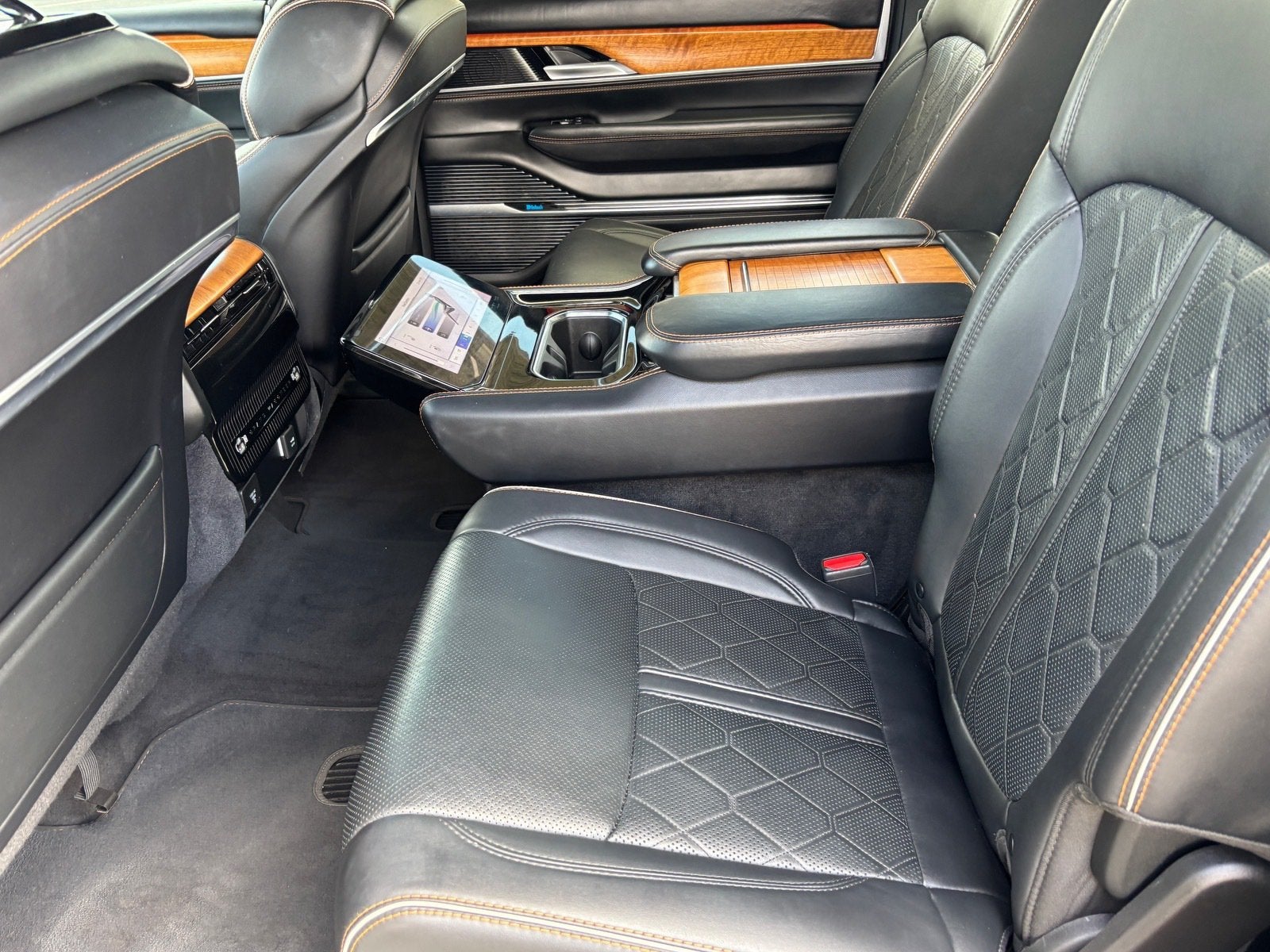 2024 Jeep Grand Wagoneer L Series III