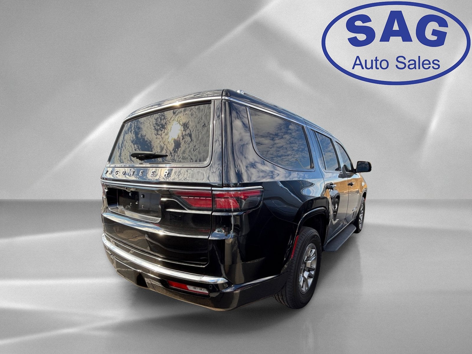 2024 Jeep Wagoneer Base