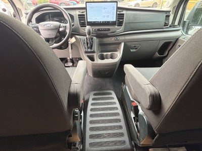 2022 Ford Transit Passenger Wagon XLT