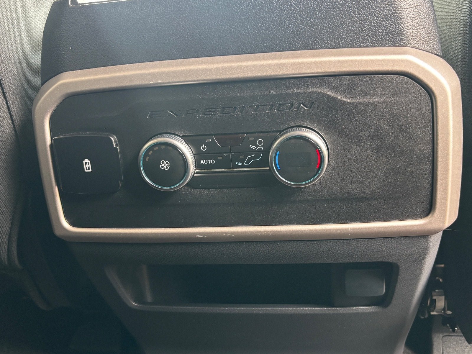 2023 Ford Expedition XLT - Photo 29