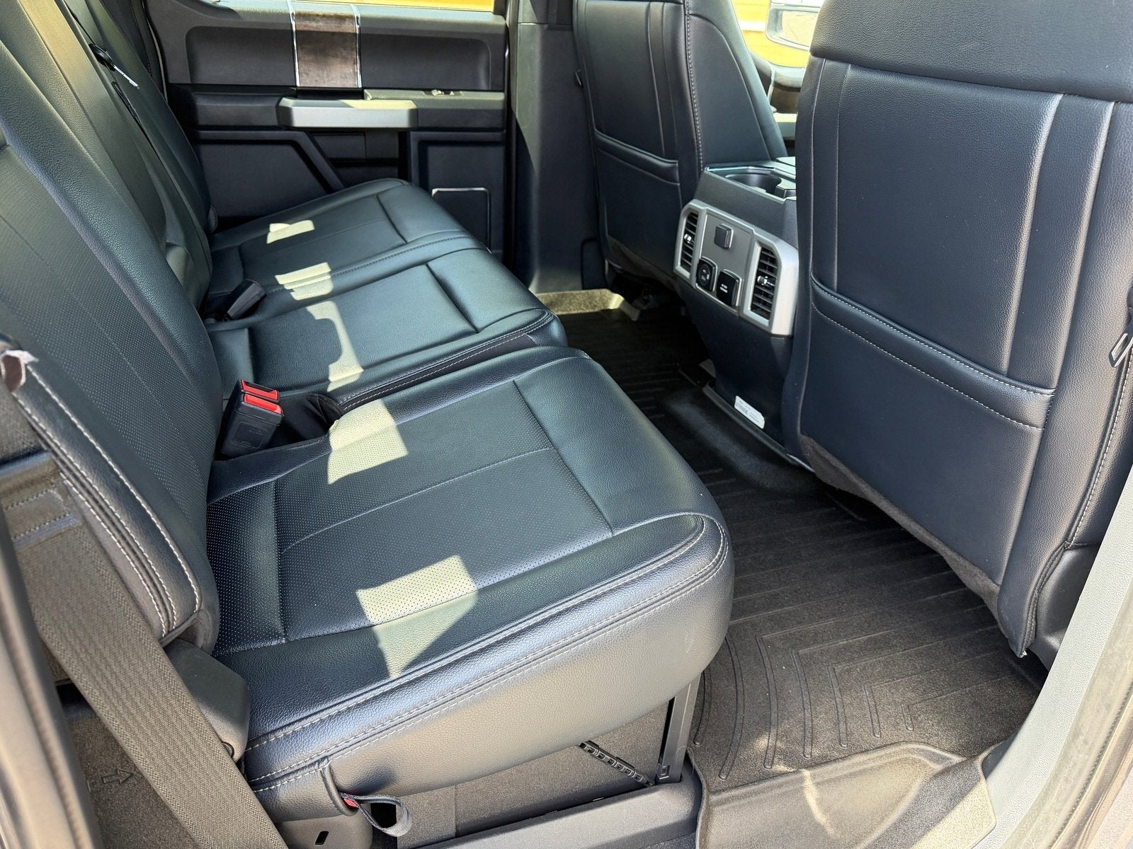 2022 Ford Super Duty F-250 SRW LARIAT