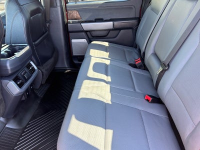 2023 Ford F-150 Lightning LARIAT