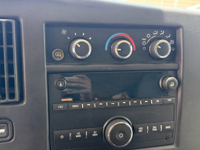 2015 Chevrolet Express Passenger LT