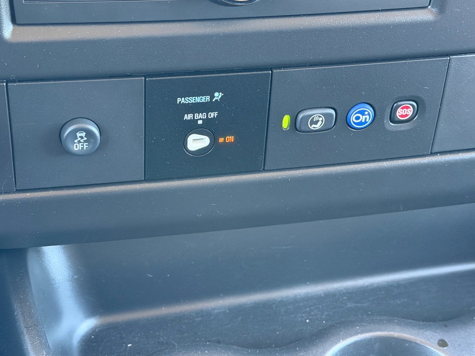 2023 Chevrolet Express Passenger LS