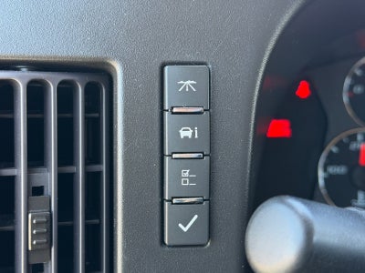 2023 Chevrolet Express Passenger LS
