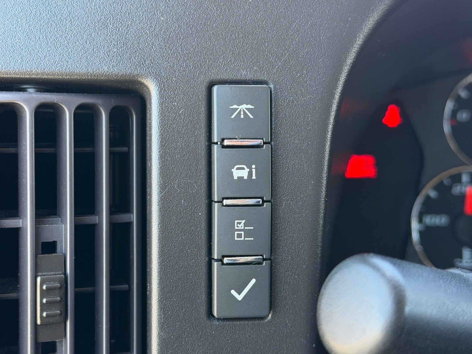 2023 Chevrolet Express Passenger LS