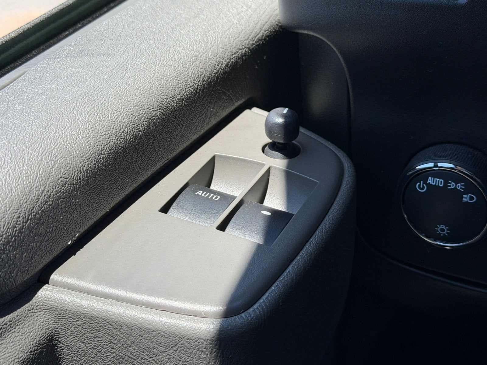 2023 Chevrolet Express Passenger LS