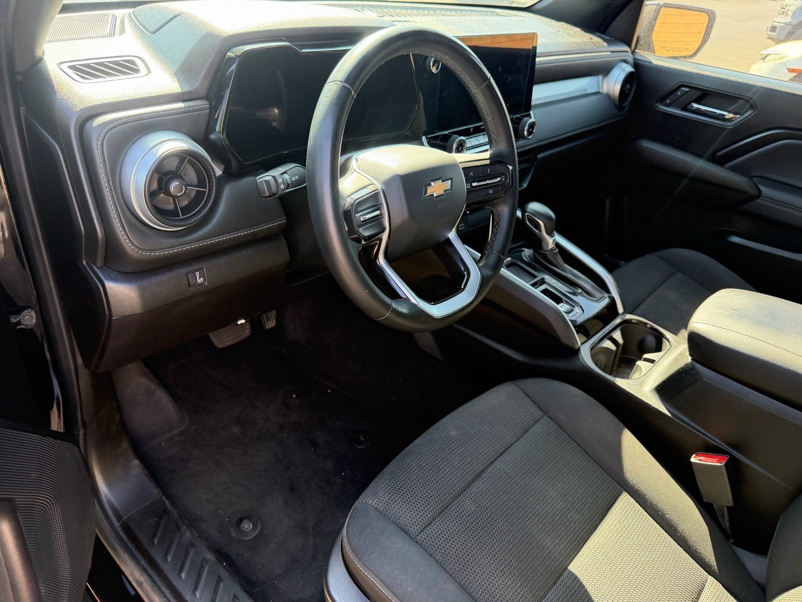 2024 Chevrolet Colorado 2WD LT