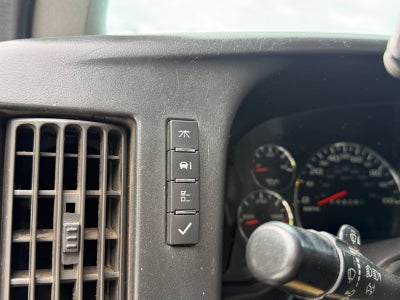 2017 Chevrolet Express Passenger LS
