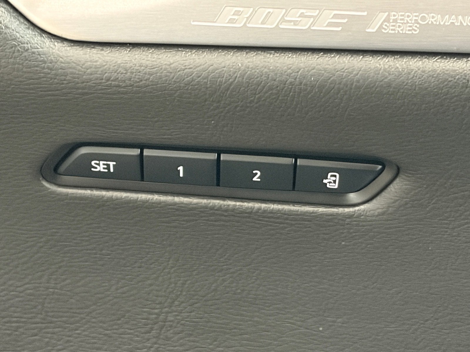 2025 Cadillac XT6 FWD Premium Luxury