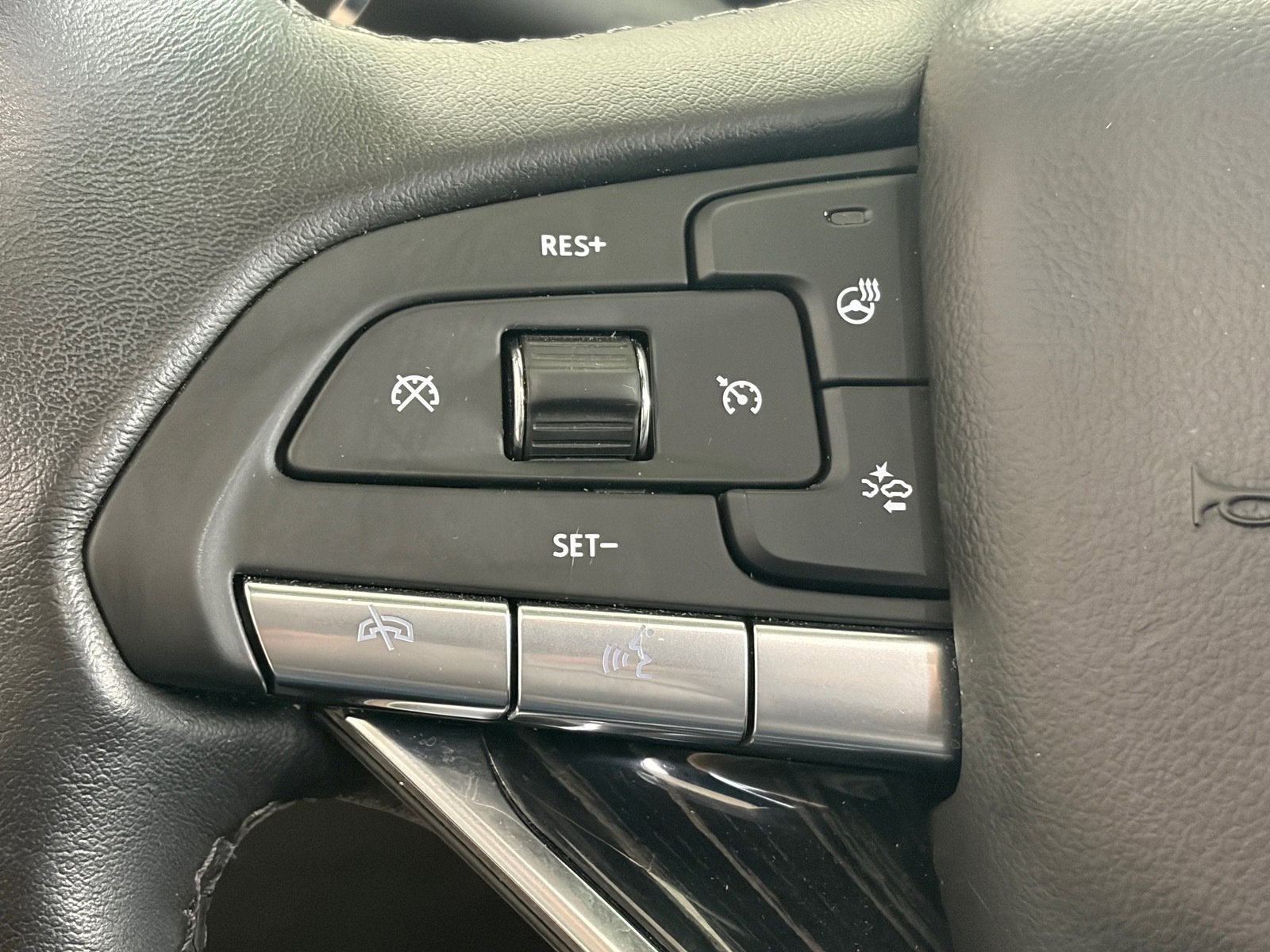 2025 Cadillac XT6 FWD Premium Luxury