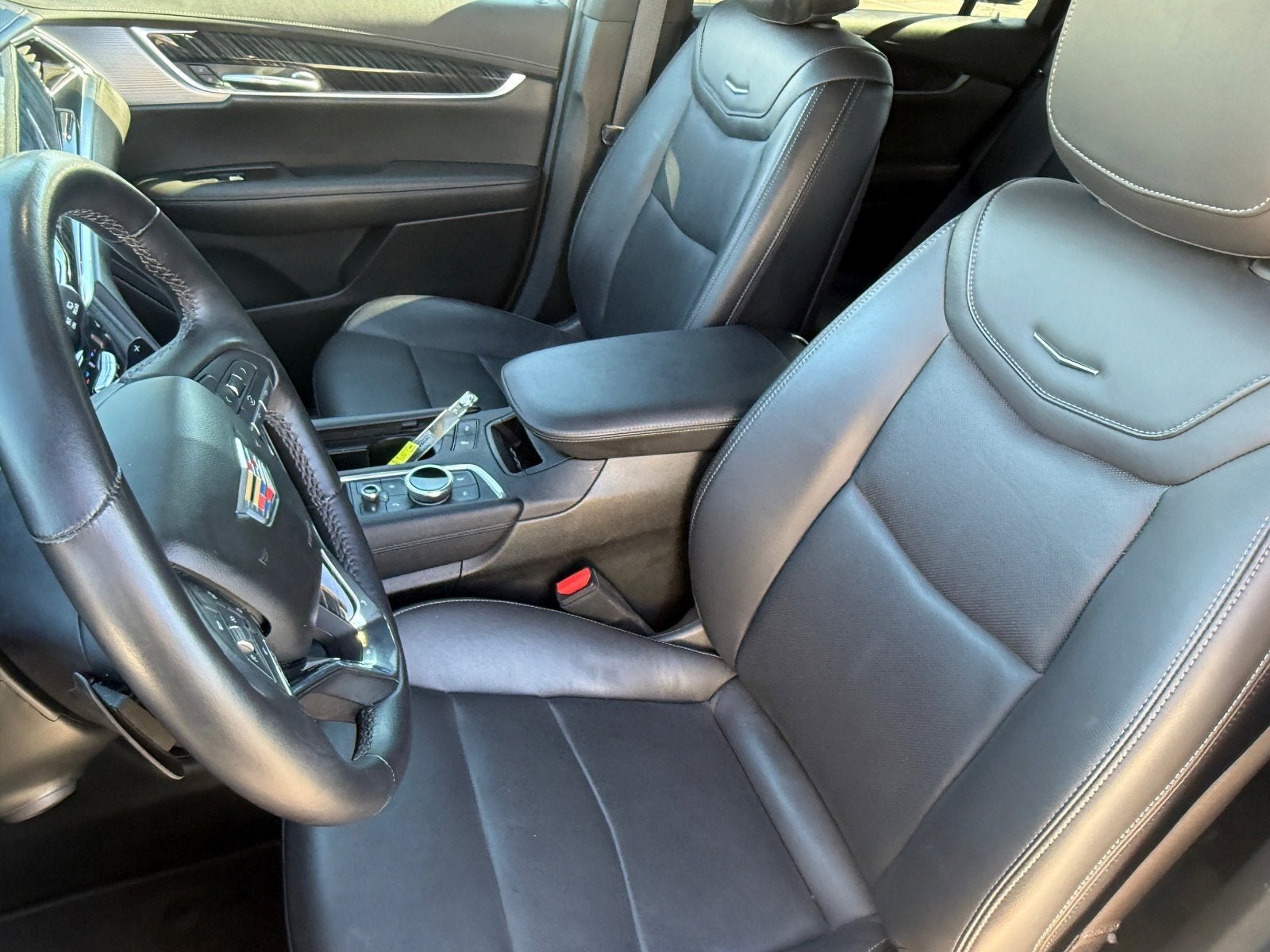 2025 Cadillac XT6 FWD Premium Luxury