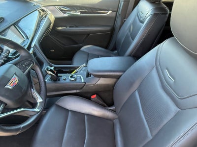 2025 Cadillac XT6 FWD Premium Luxury