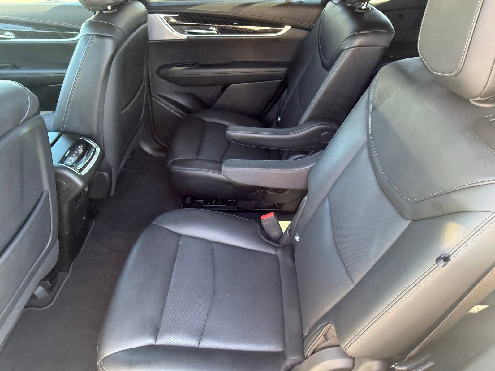 2025 Cadillac XT6 FWD Premium Luxury