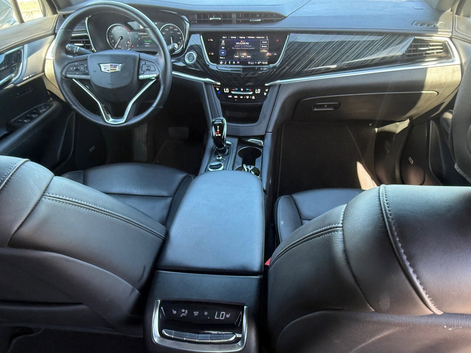 2025 Cadillac XT6 FWD Premium Luxury