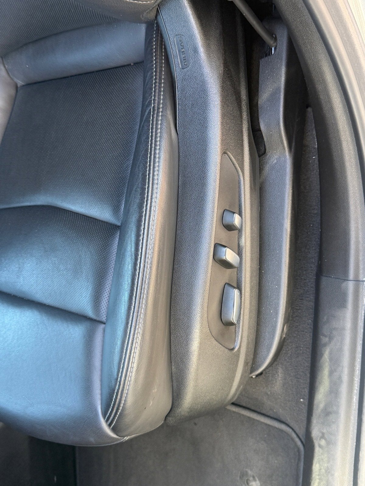 2025 Cadillac XT6 FWD Premium Luxury