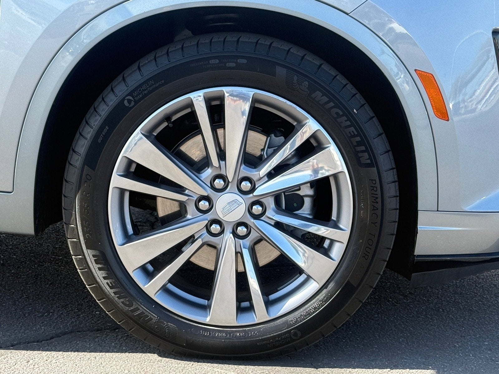 2025 Cadillac XT6 FWD Premium Luxury