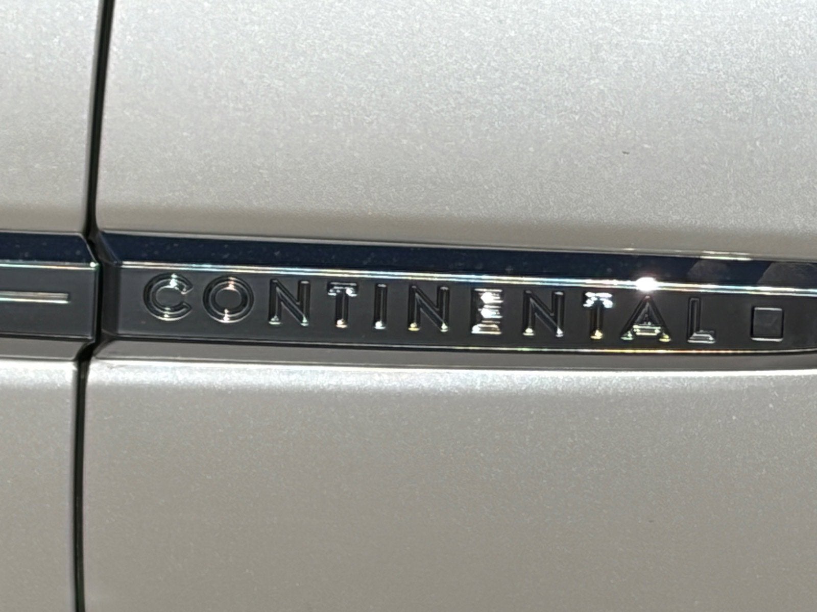 2017 Lincoln Continental Reserve