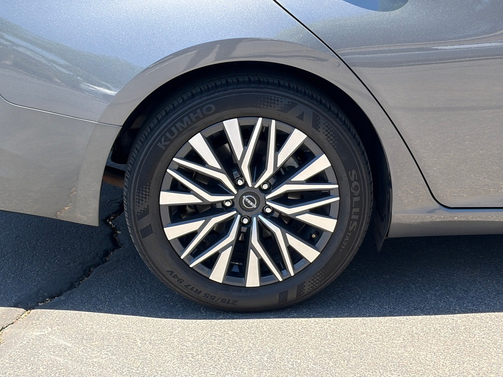 2025 Nissan Altima SV - Photo 10