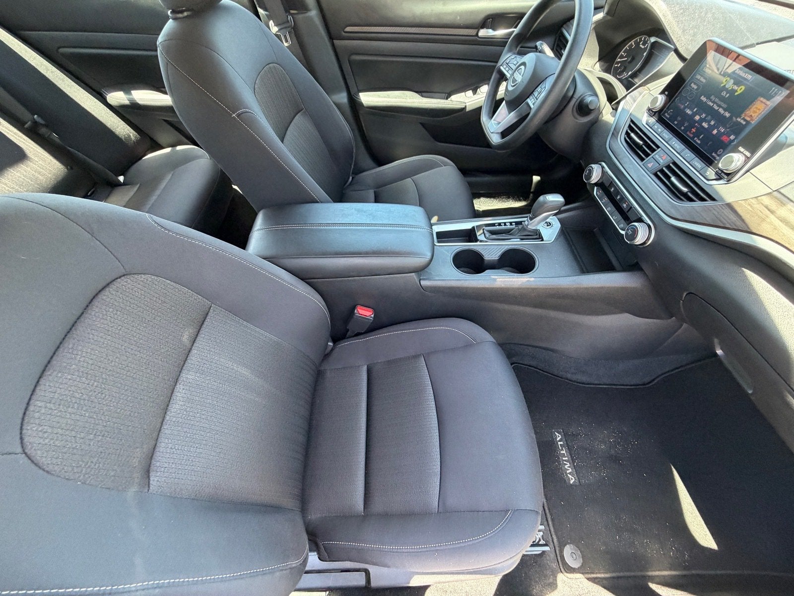 2025 Nissan Altima SV - Photo 11