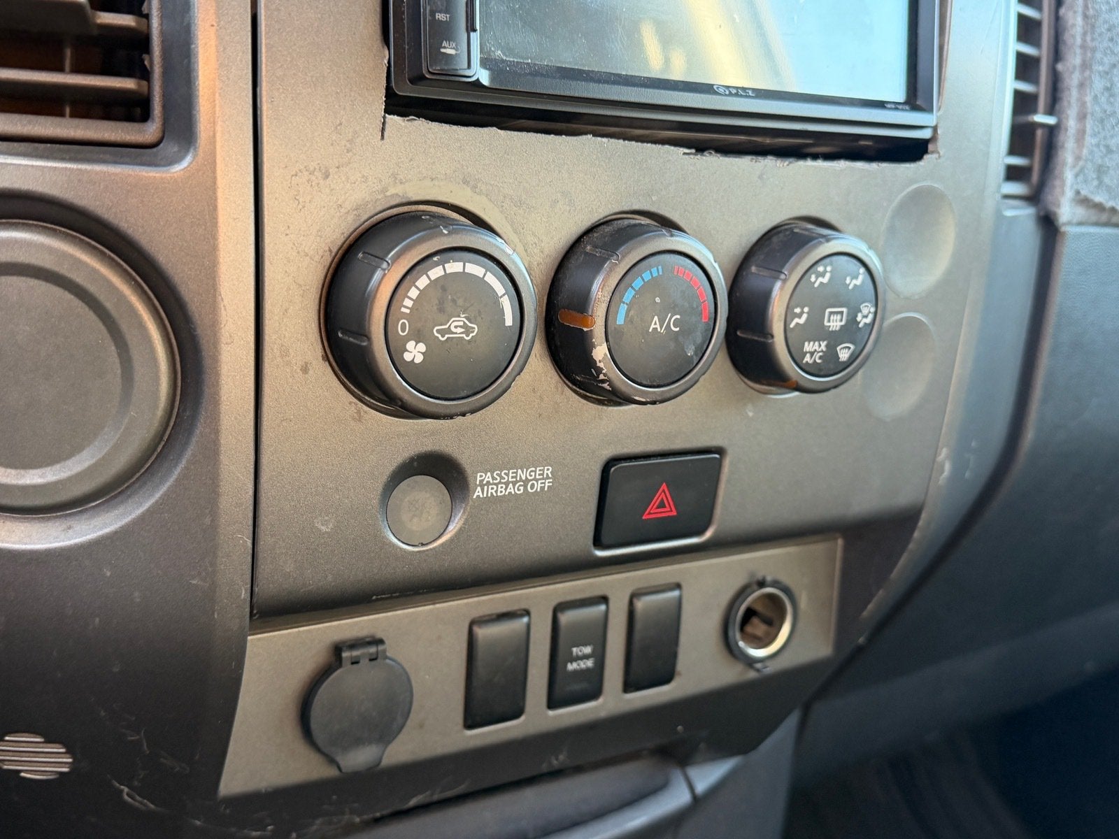 2008 Nissan Titan SE