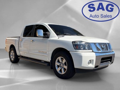 2014 Nissan Titan SV