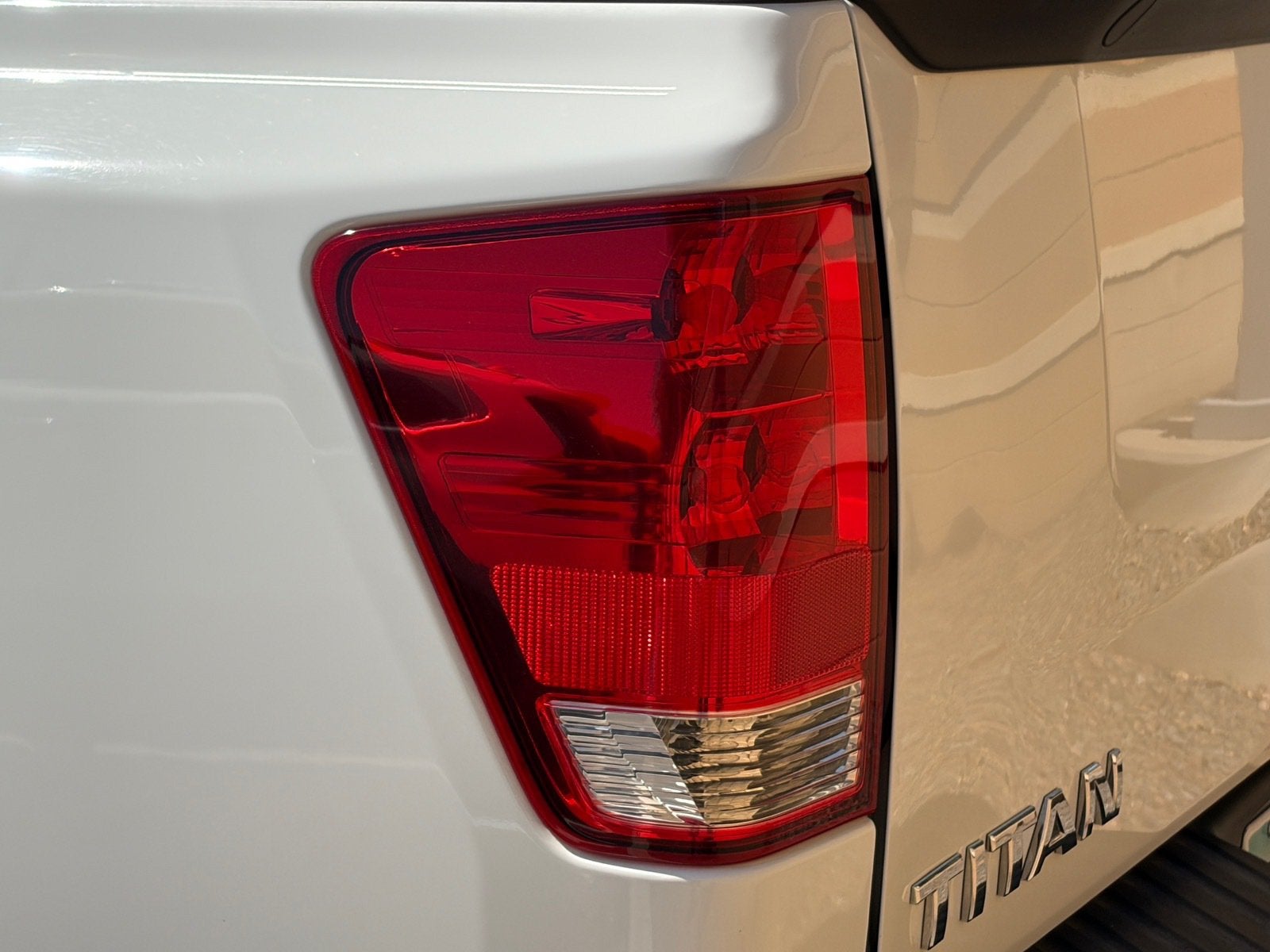 2014 Nissan Titan SV