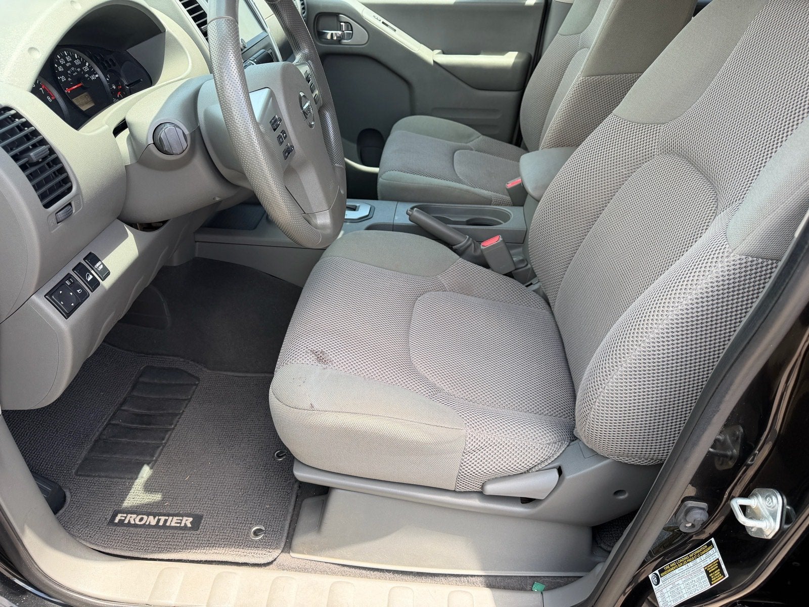 2021 Nissan Frontier SV