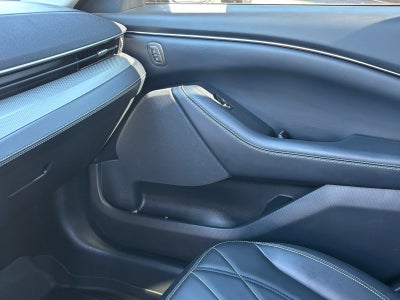 2022 Ford Mustang Mach-E Select