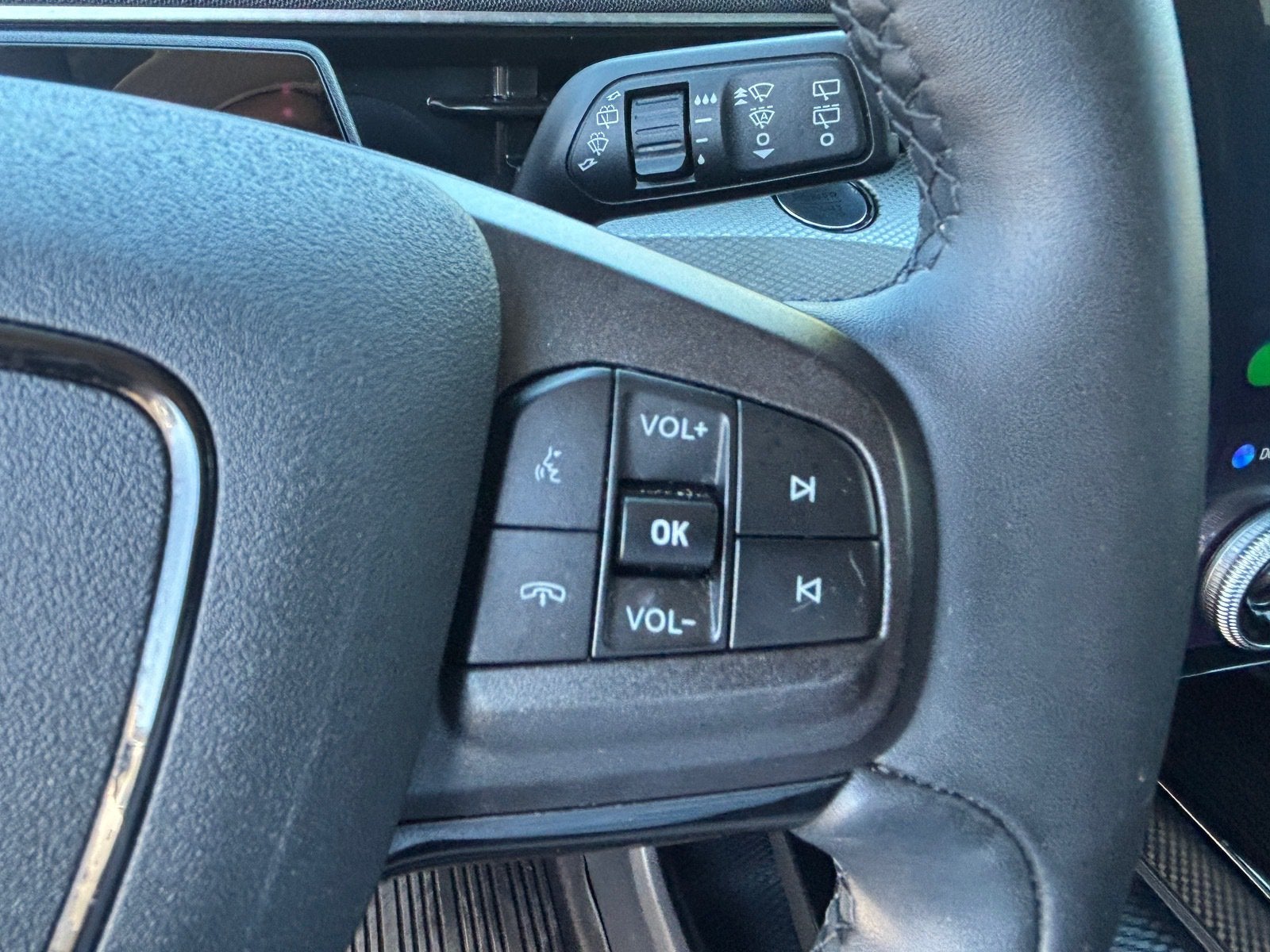 2022 Ford Mustang Mach-E Select
