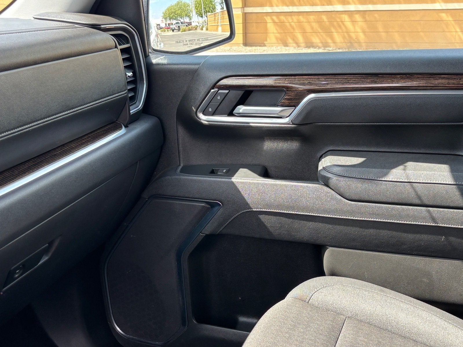 2025 GMC Sierra 1500 SLE