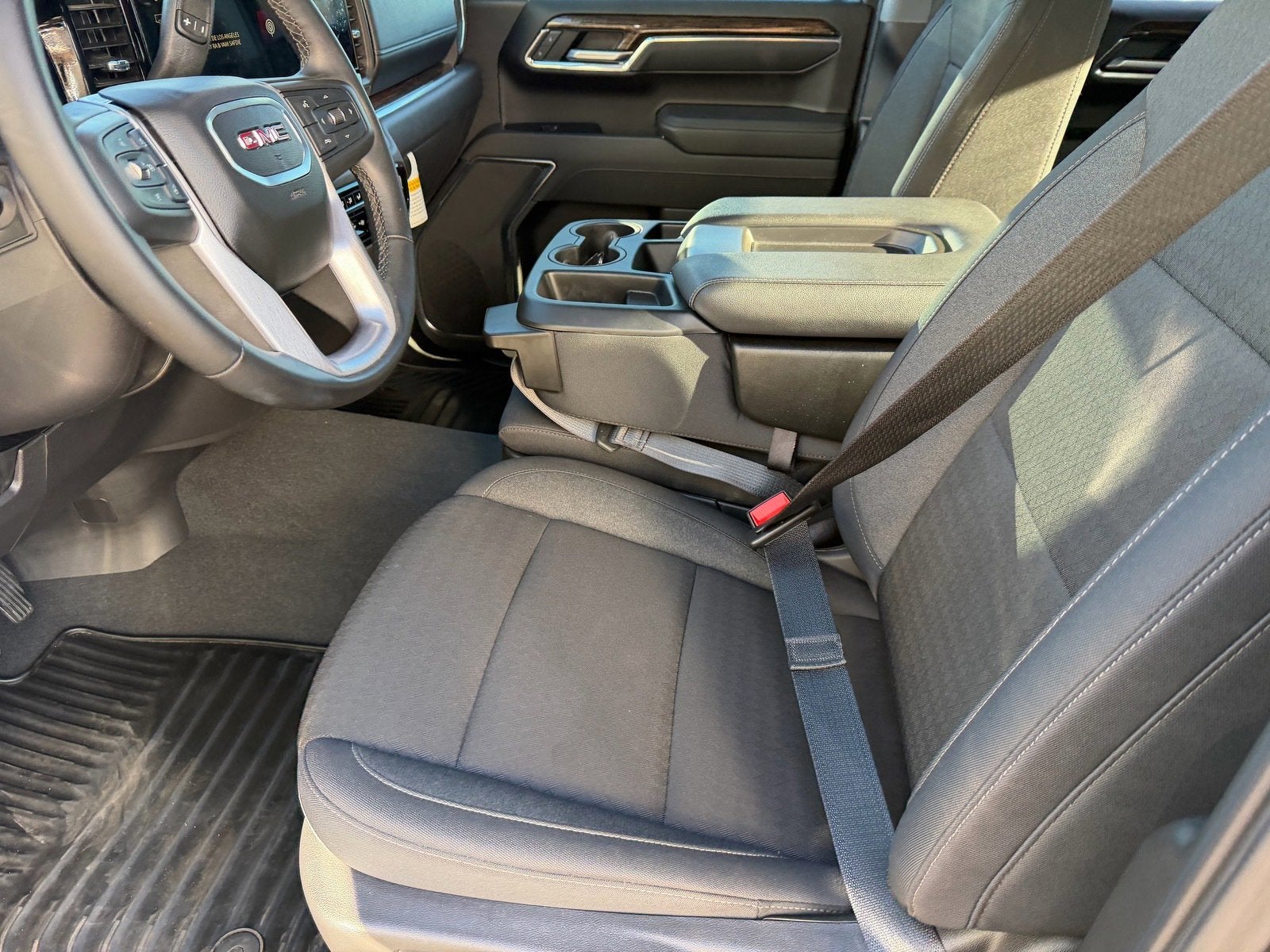 2025 GMC Sierra 1500 SLE