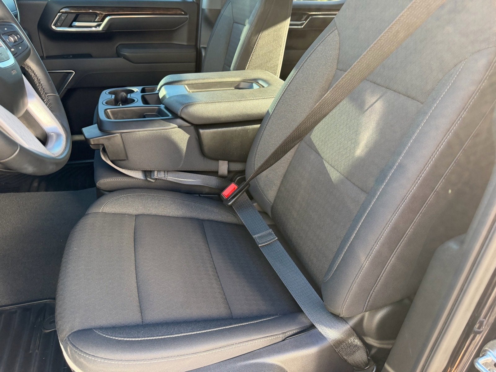 2025 GMC Sierra 1500 SLE