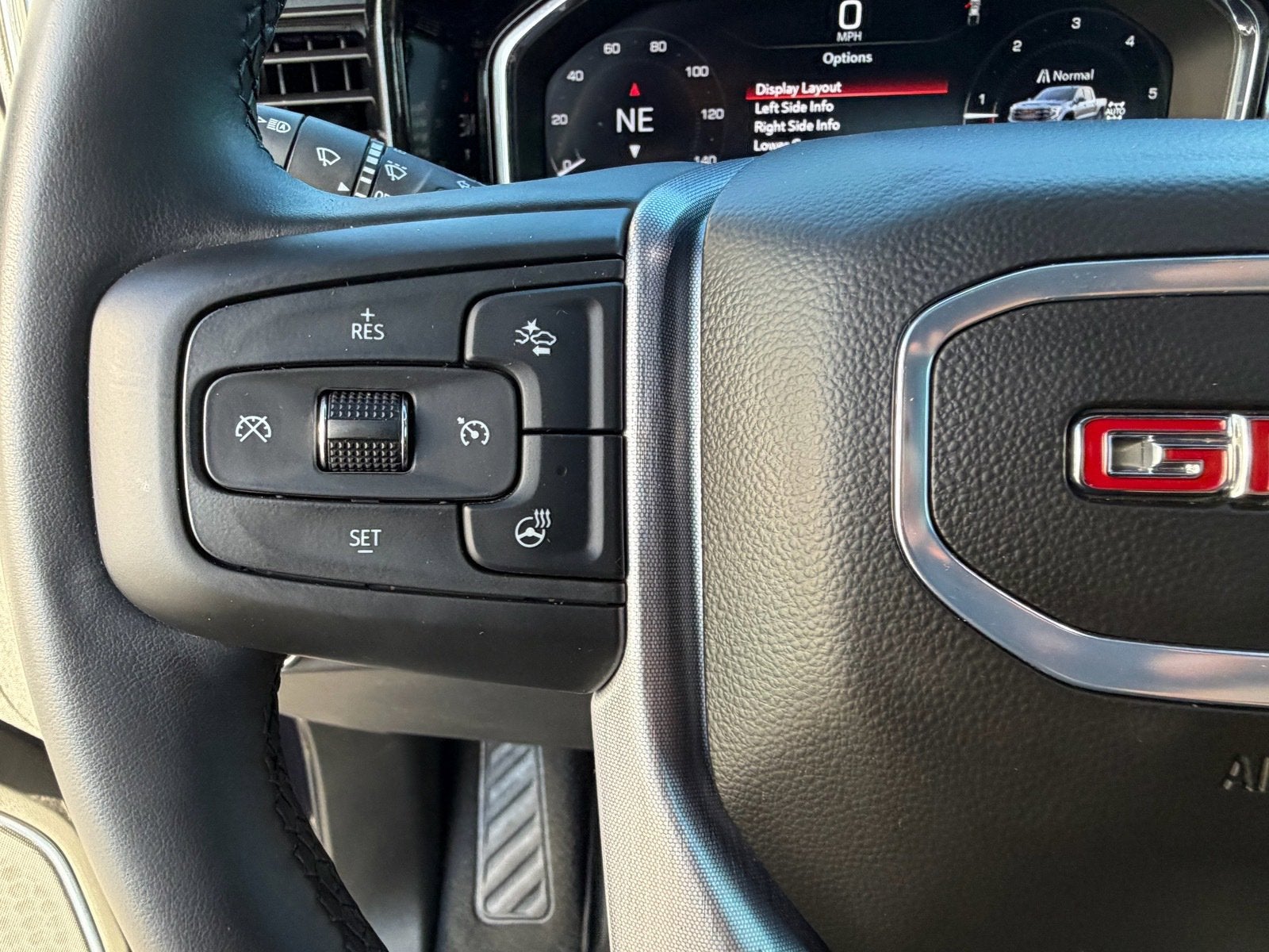 2025 GMC Sierra 1500 SLE