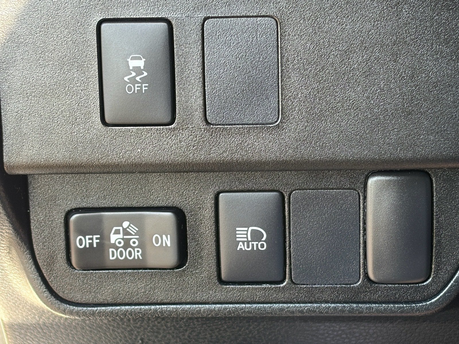 2021 Toyota Tacoma 2WD SR5
