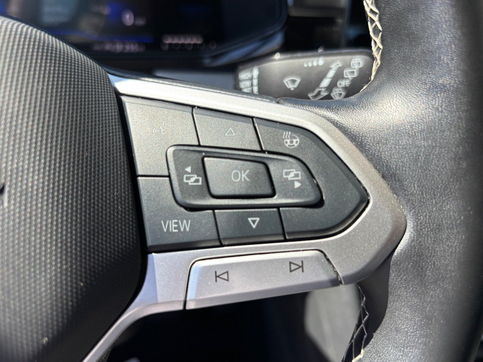 2025 Volkswagen Taos S