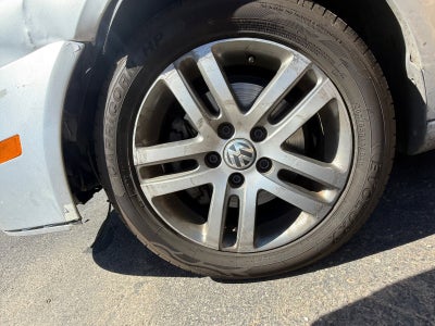 2005 Volkswagen Jetta Sedan A5 2.5L