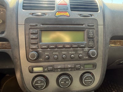 2005 Volkswagen Jetta Sedan A5 2.5L