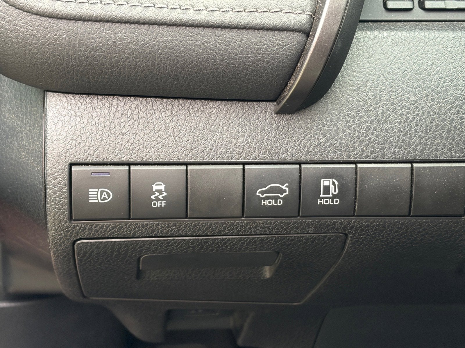 2021 Toyota Camry Hybrid LE