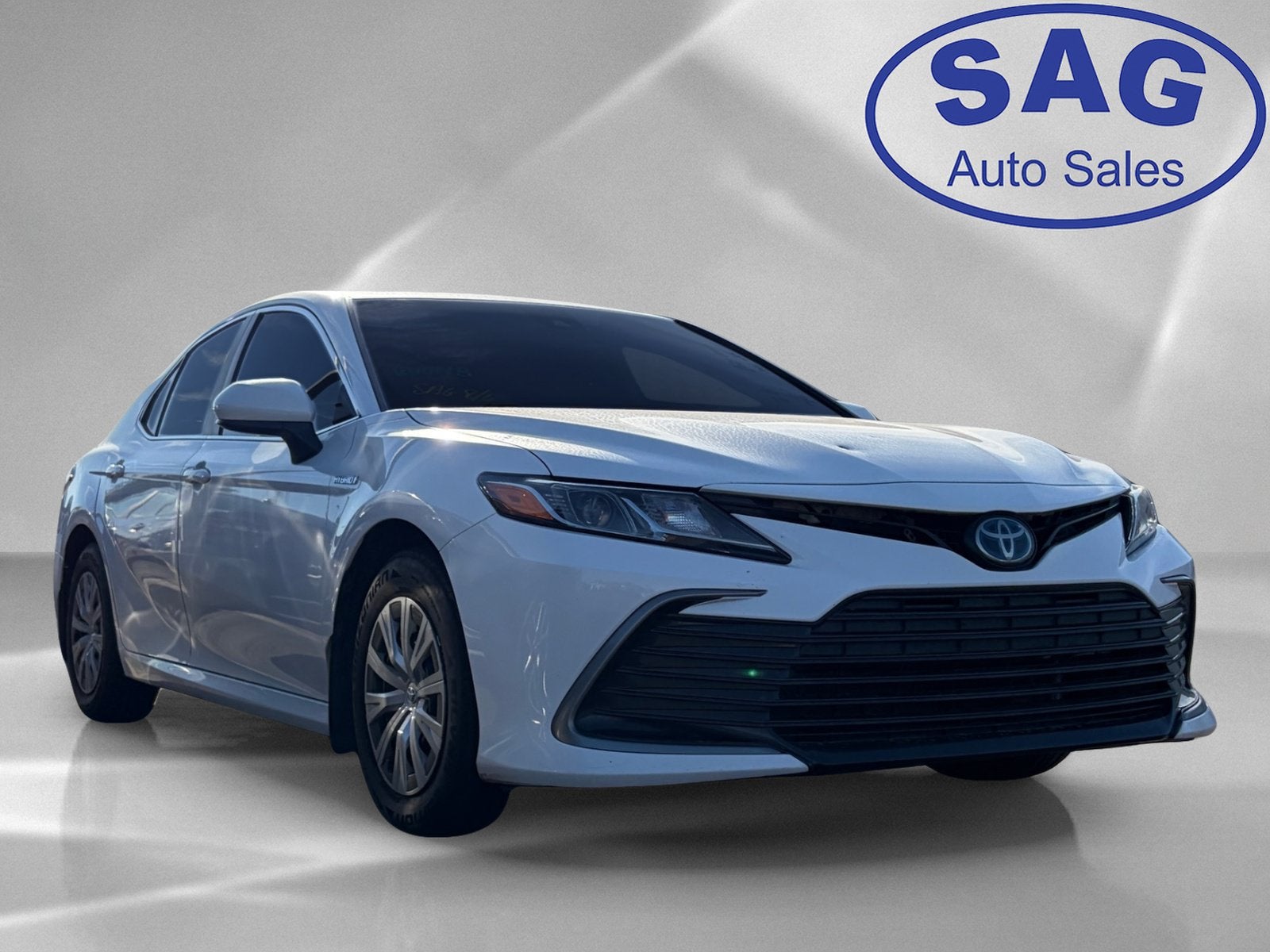 2021 Toyota Camry Hybrid LE