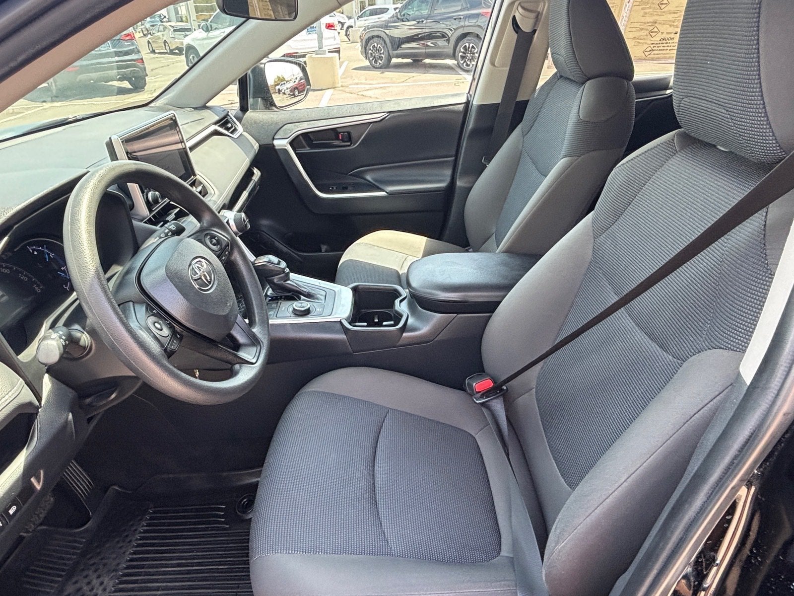 2023 Toyota RAV4 Hybrid LE