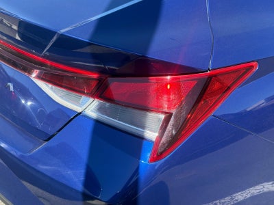 2021 Hyundai Elantra SE