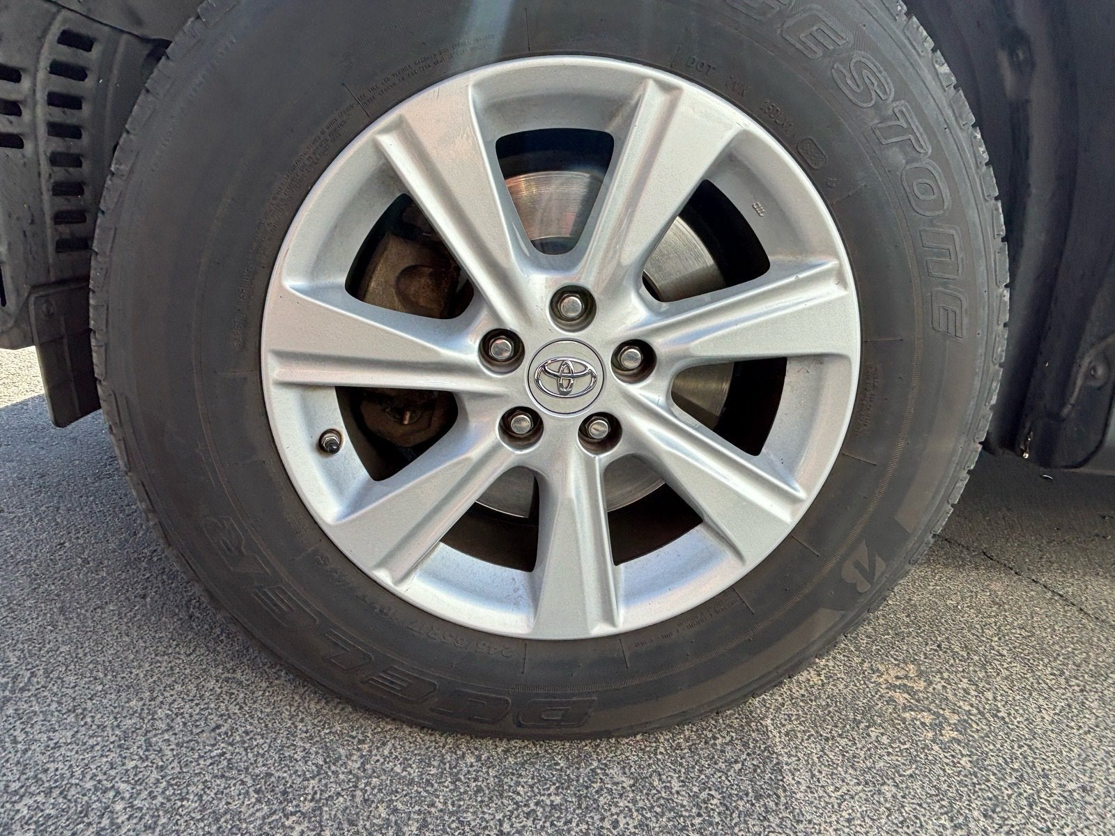 2011 Toyota Highlander SE